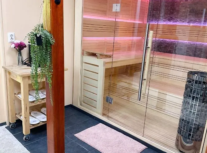 Bed & Breakfast Wellnessstudiotiel 3*