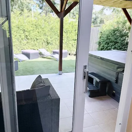 Bed & Breakfast Wellnessstudiotiel Tiel