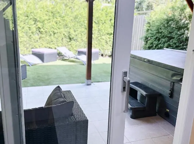 Bed & Breakfast Wellnessstudiotiel Tiel